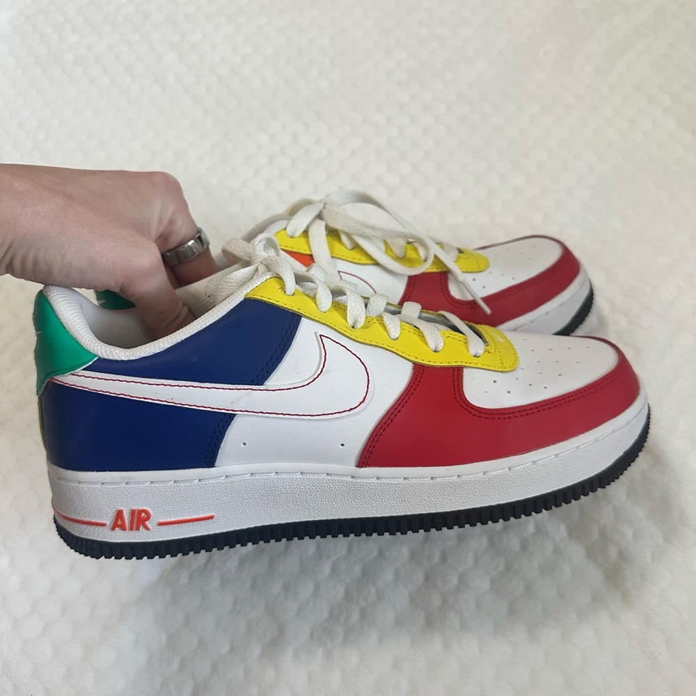 Nike Air Force 1 LV8